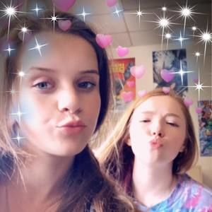 Meet your Posher, Andrea